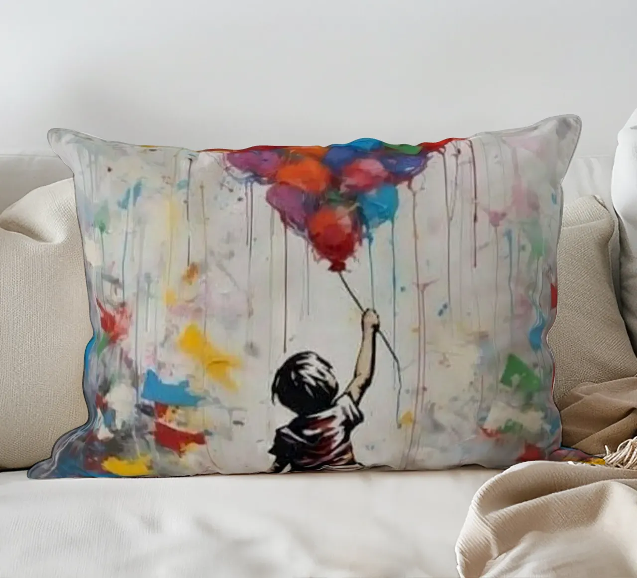 Ragazza con pallone arcobaleno cuscino da Martin studio
