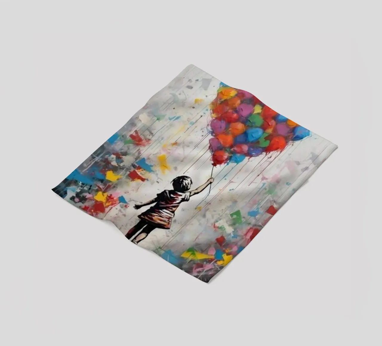 Ragazza con pallone arcobaleno coperta in pile da Martin studio