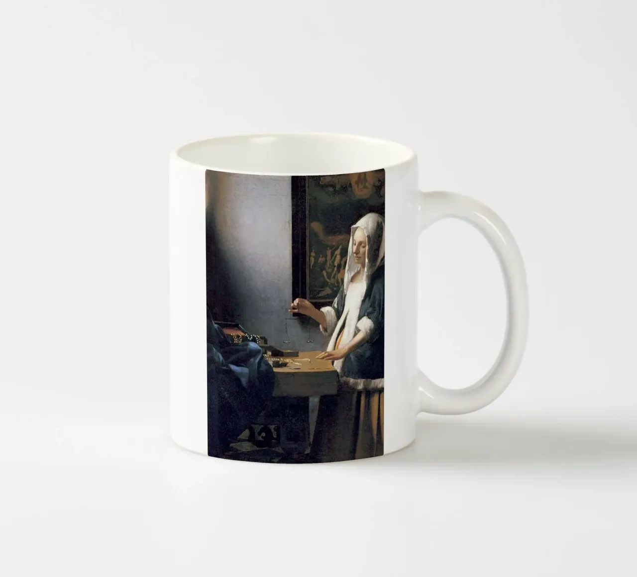 donna che pesa l'oro tazza in ceramica da The Dinda