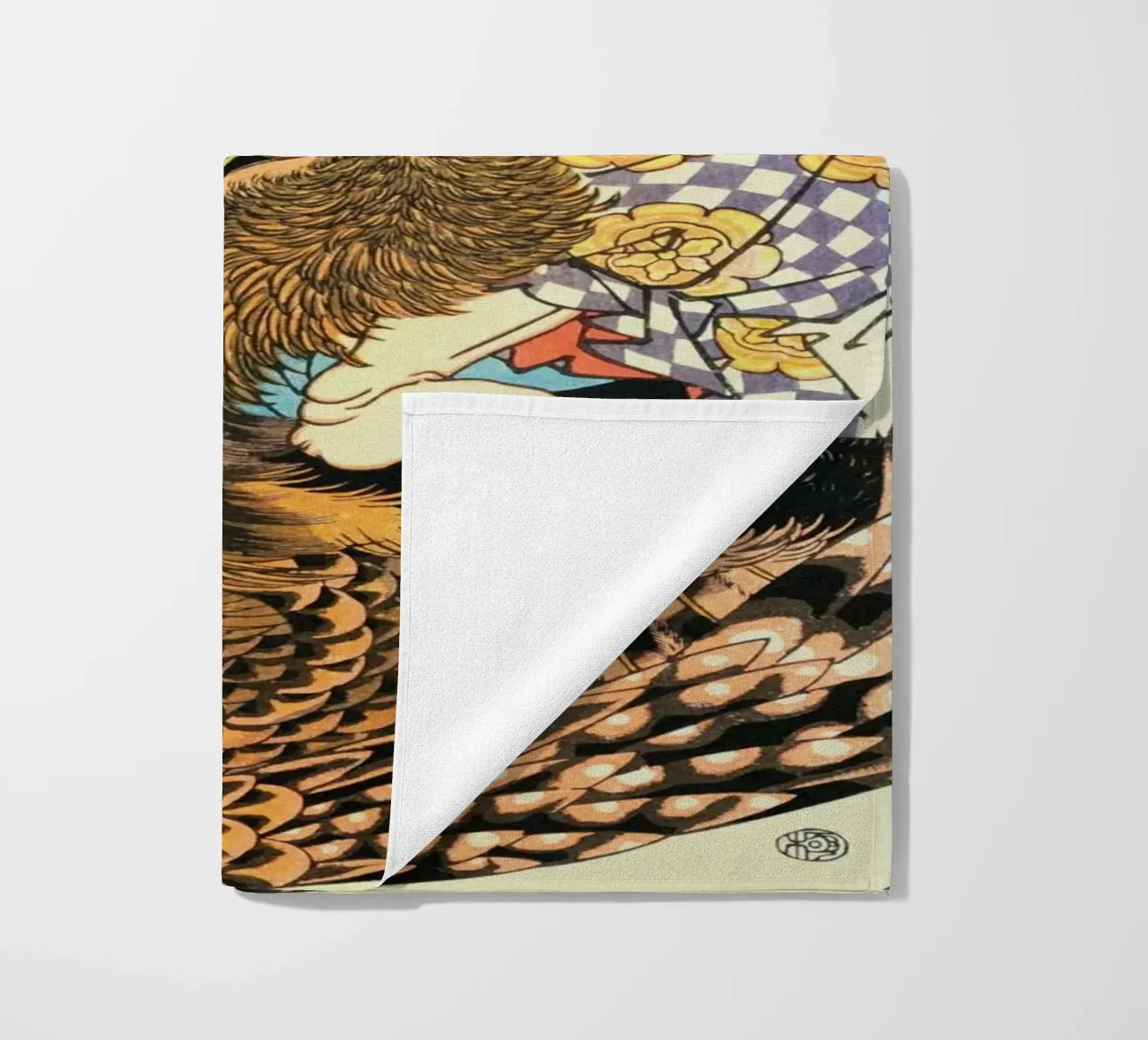 Samouraï aux prises avec un aigle géant - Ancien Ukiyo-e japonais serviette de plage de Masterpieces Of Japanese Art