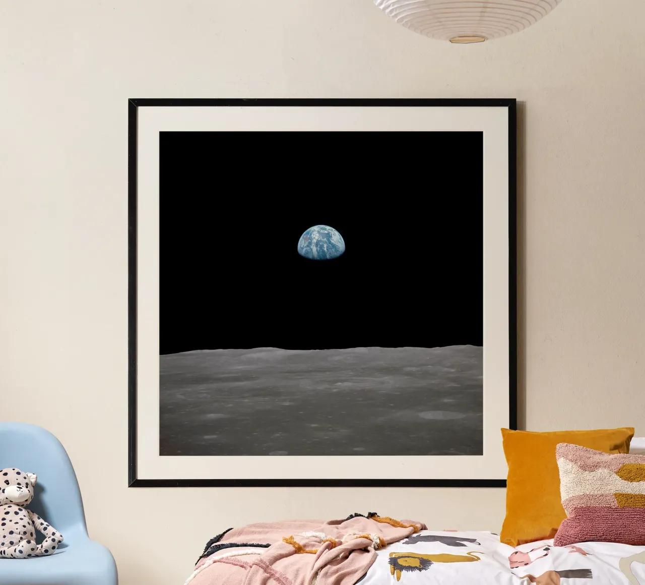 L'Apollo 11 si alza dalla terra sopra la luna, luglio 1969 poster da harris shop