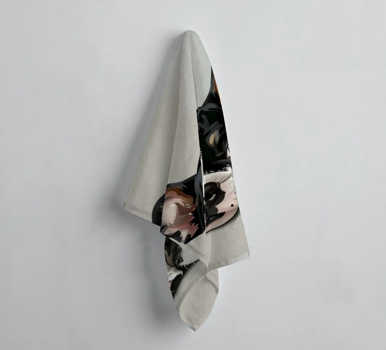 Un chiot bouledogue se reposant avec des yeux doux et une expression calme serviette de bain de DesignDoodle