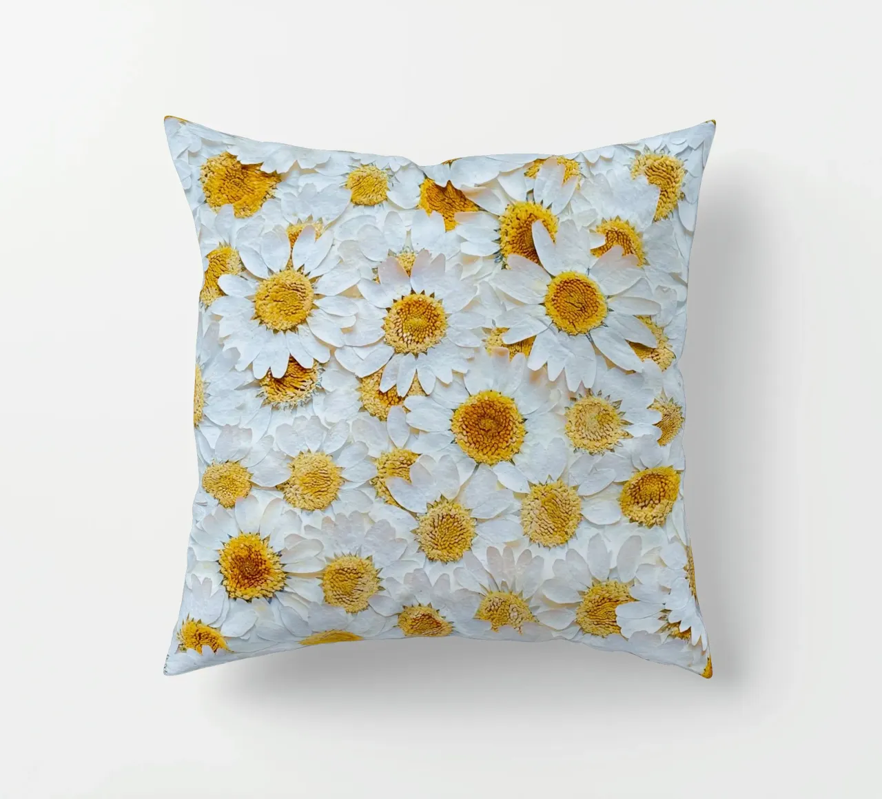margherite fiori cuscino da Earthly Visions