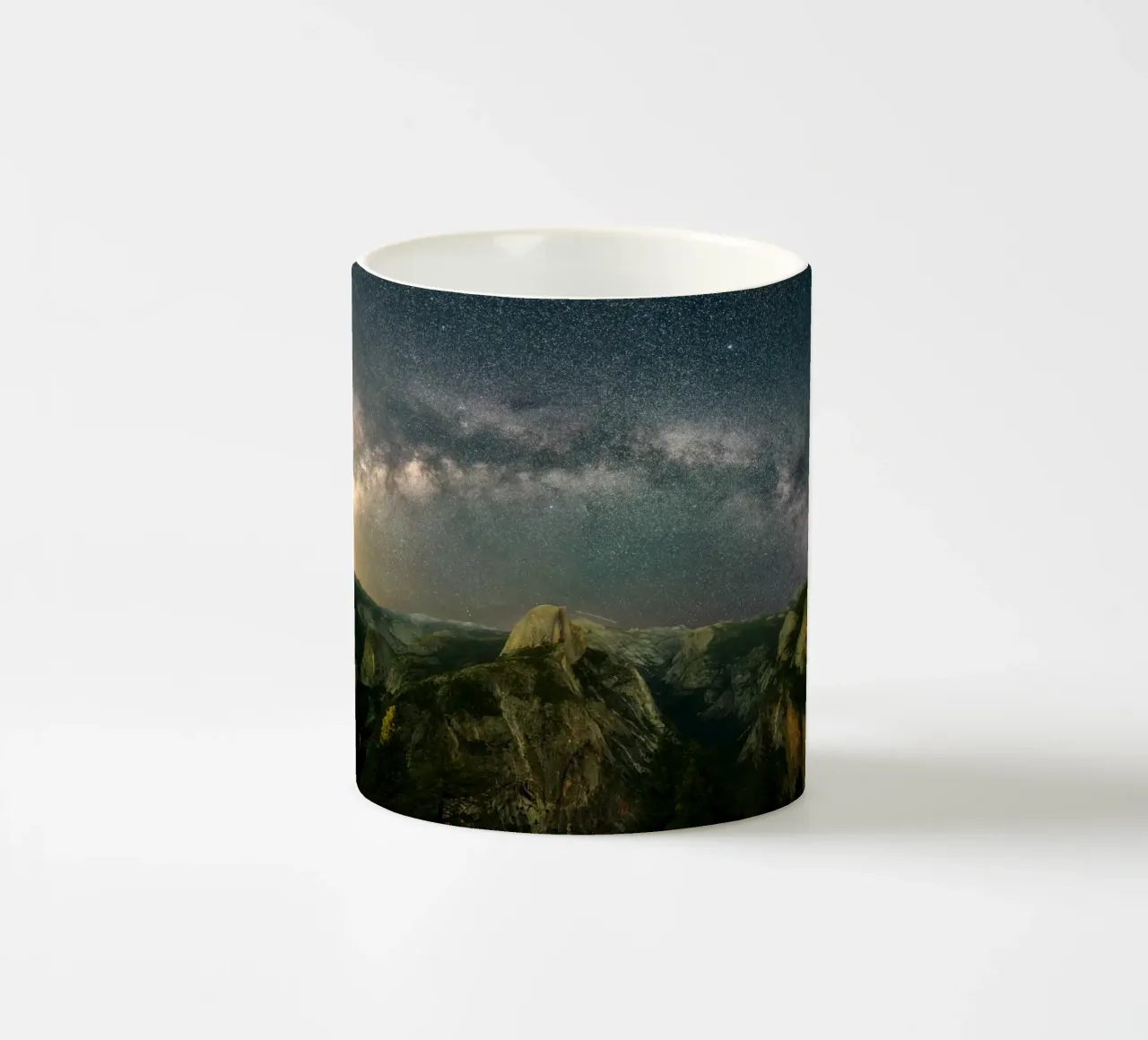 montagne cielo notturno tazza in ceramica da Earthly Visions