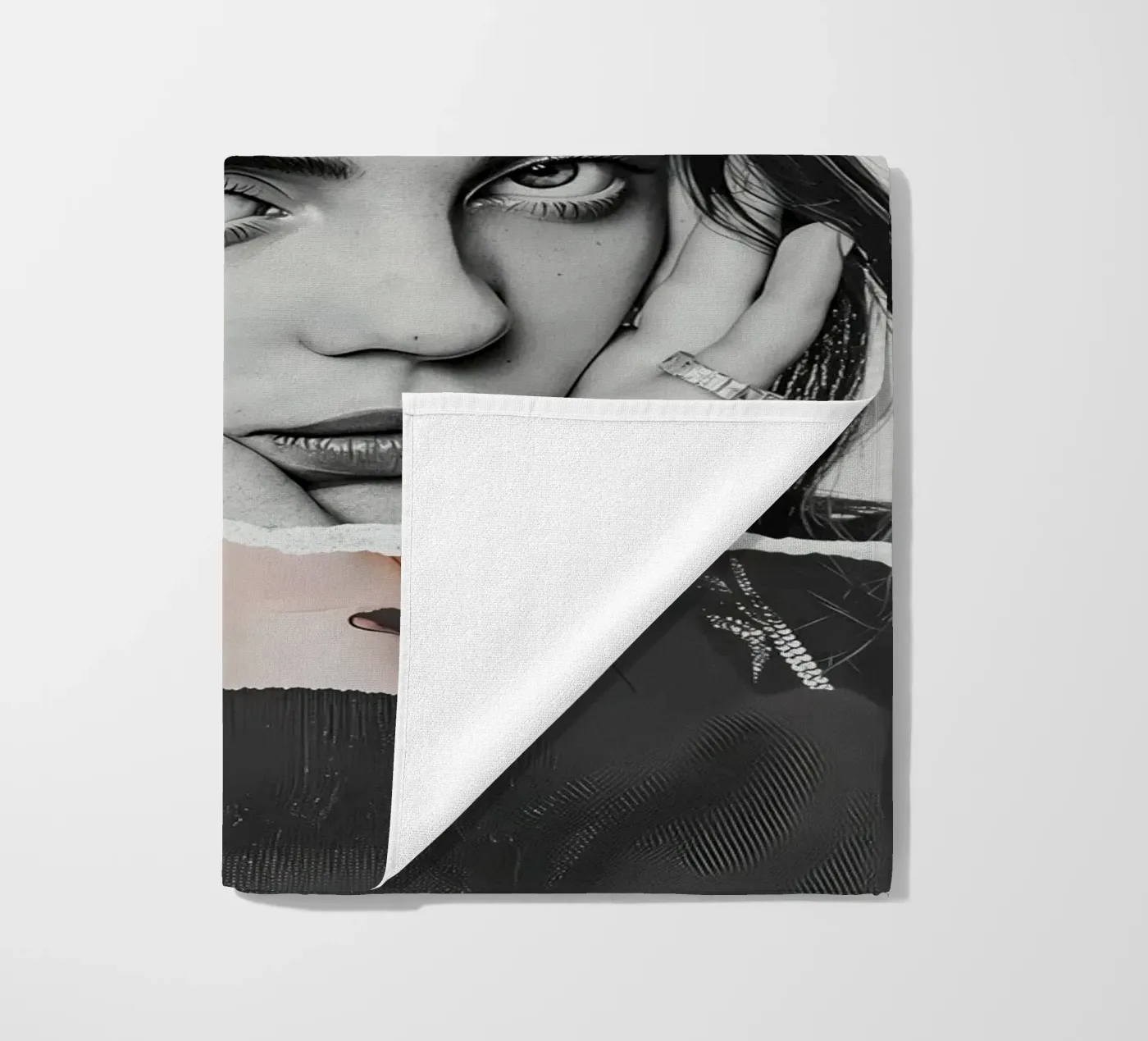 Billie Eilish telo mare da Attaboy Dsgn