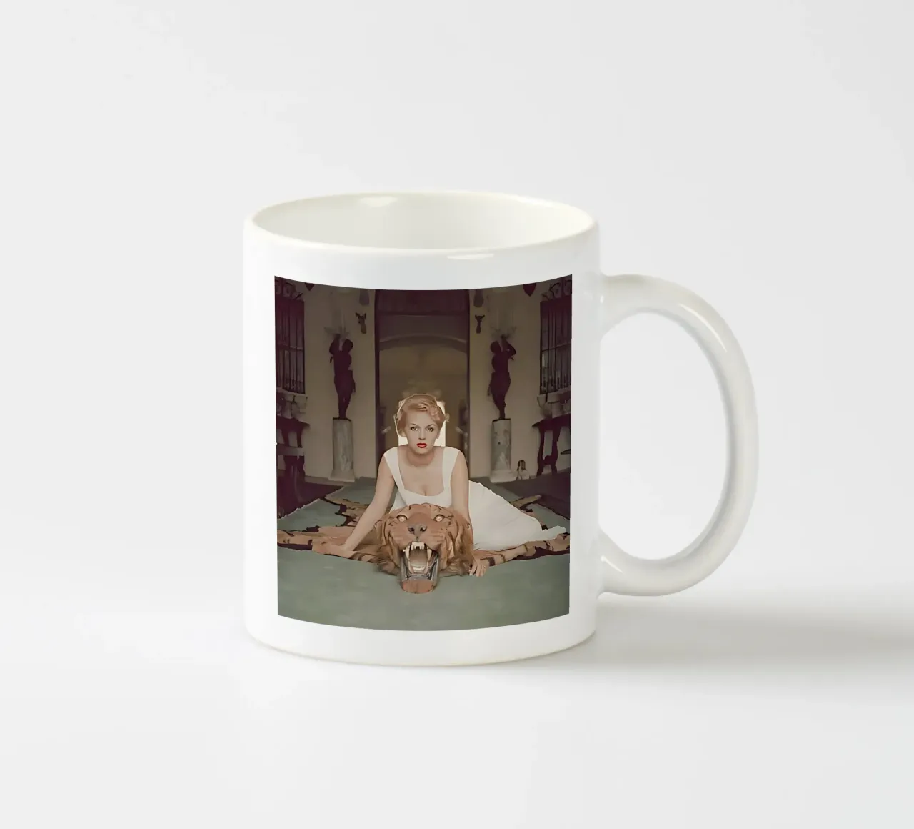 Slim Aarons - La bella e la bestia tazza in ceramica da kaitlinparkershop