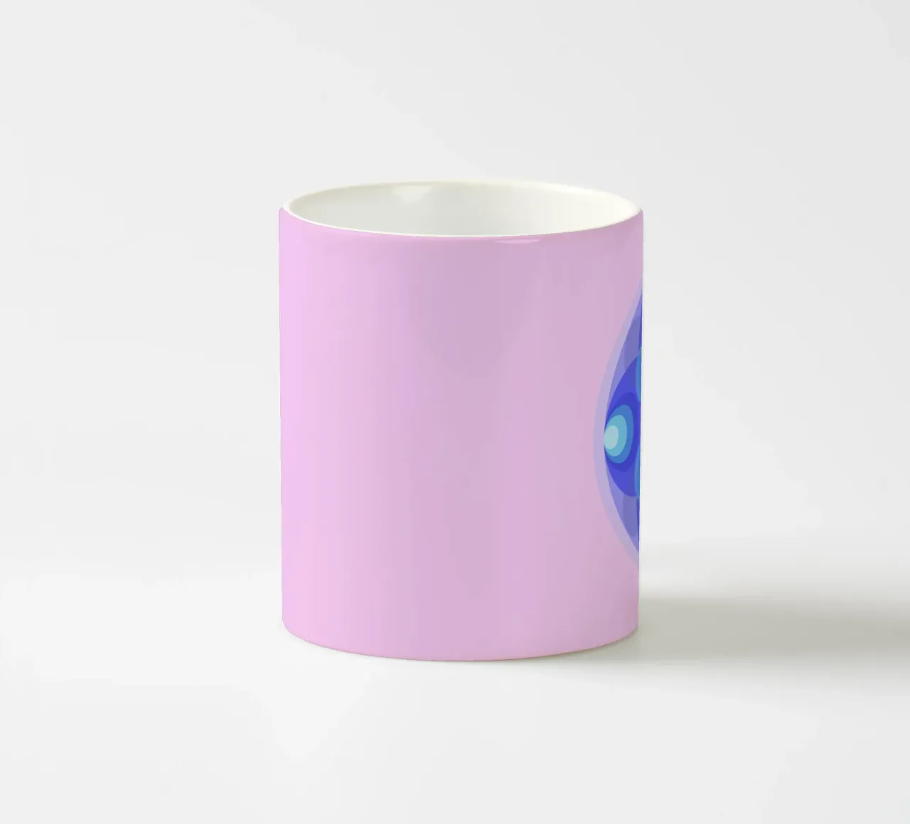 Mandala astratto blu di fiori retrò di fronte a rosa tazza in ceramica da Lilou Art