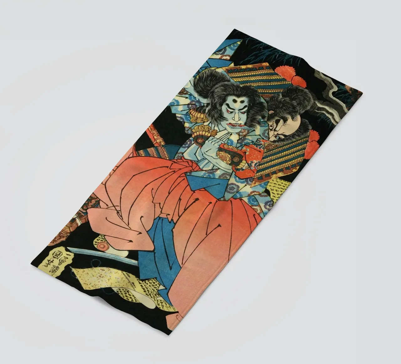 Démon se battant avec un samouraï - Ancien art japonais Ukiyo-e serviette de plage de Masterpieces Of Japanese Art