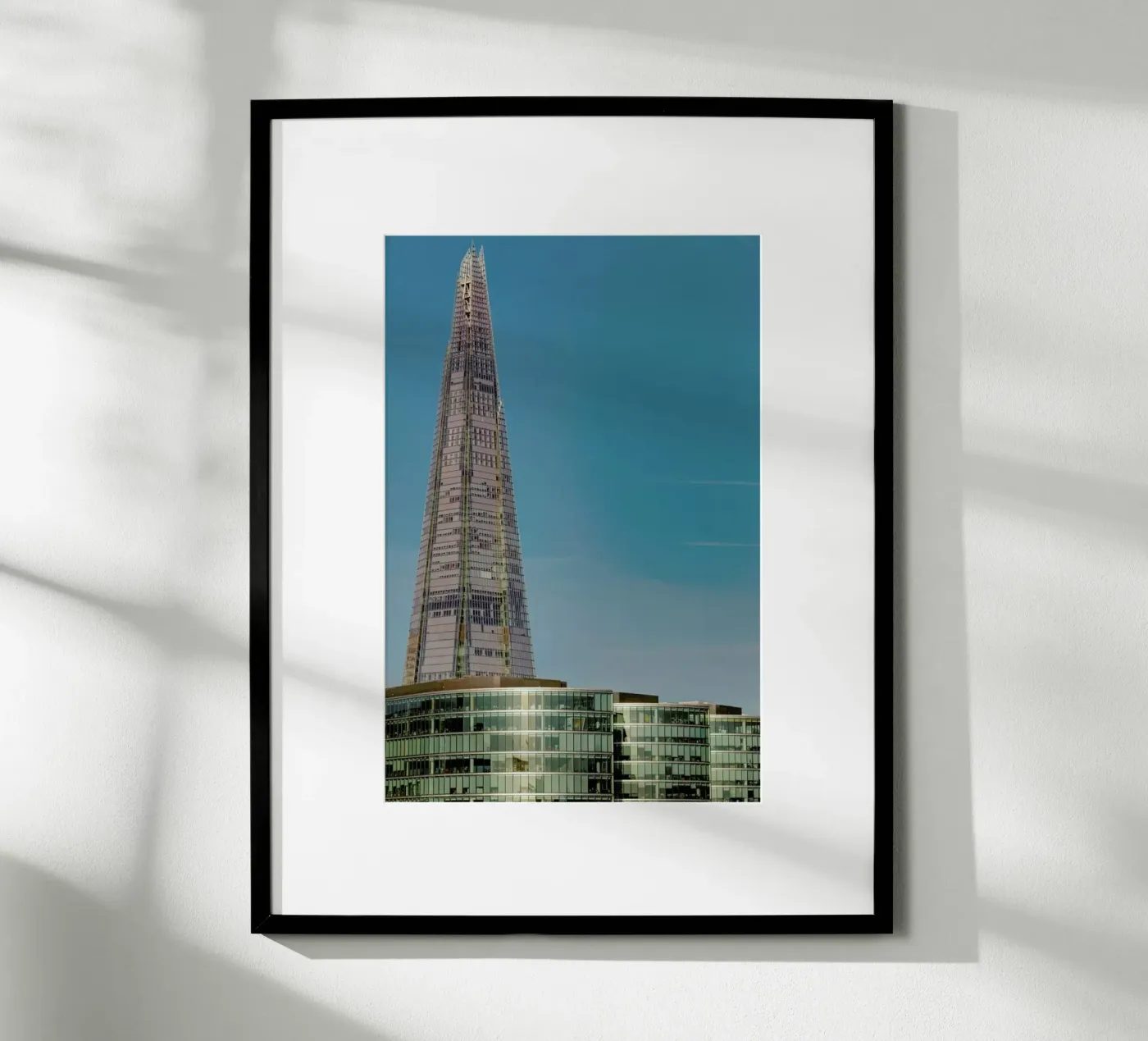 Shard poster de Michael Belhadi