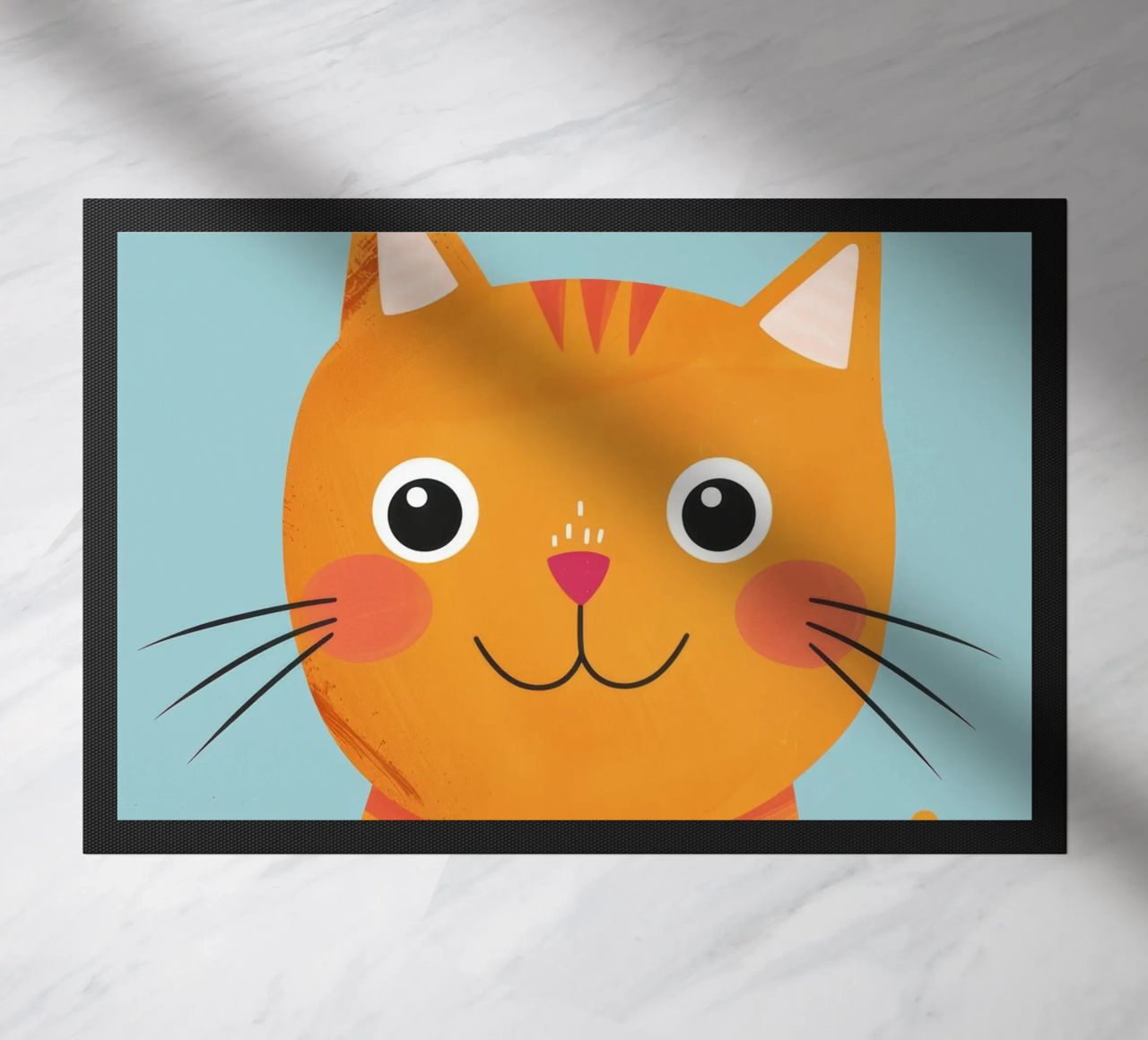 soriano arancione giocherellone con uno sguardo audace e felice zerbino da DesignDoodle