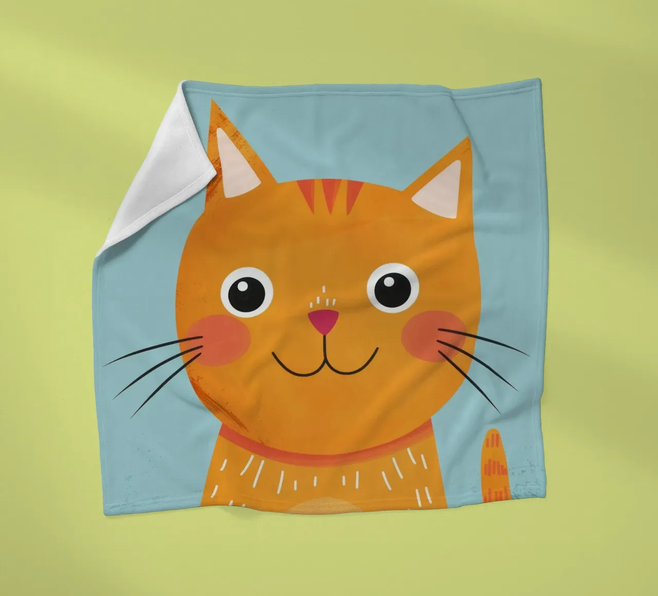 soriano arancione giocherellone con uno sguardo audace e felice coperta in pile da DesignDoodle