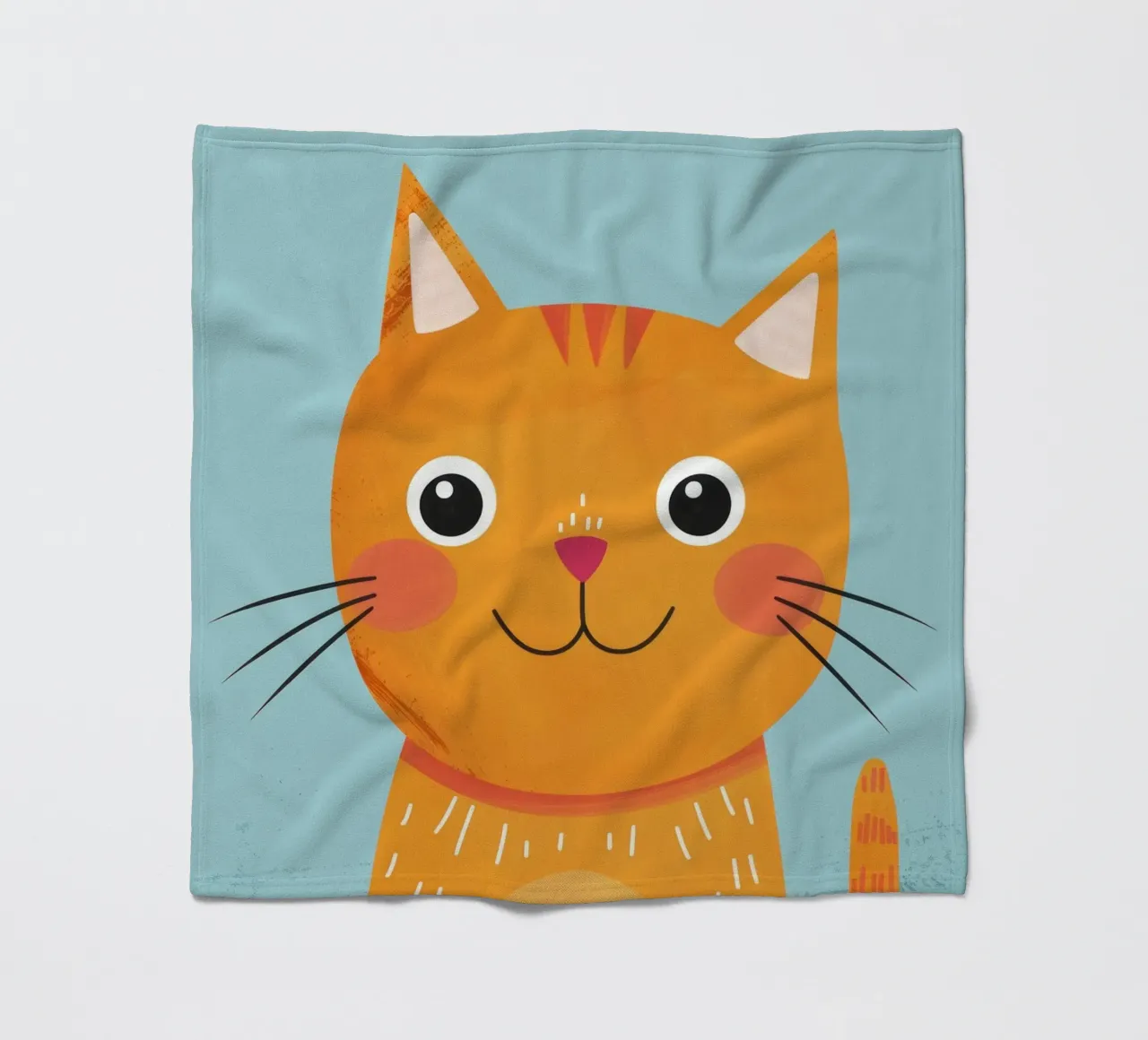 soriano arancione giocherellone con uno sguardo audace e felice coperta in pile da DesignDoodle