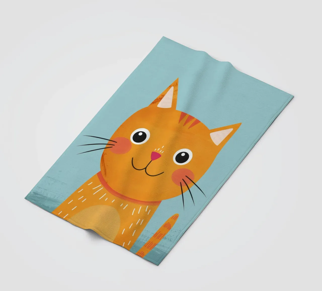 soriano arancione giocherellone con uno sguardo audace e felice coperta in pile da DesignDoodle
