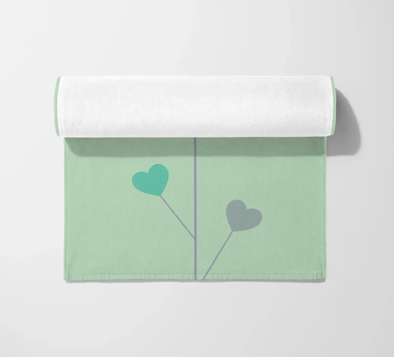Groene hartbloem, geometrisch ontwerp, groene achtergrond strandhanddoek van Lilou Art