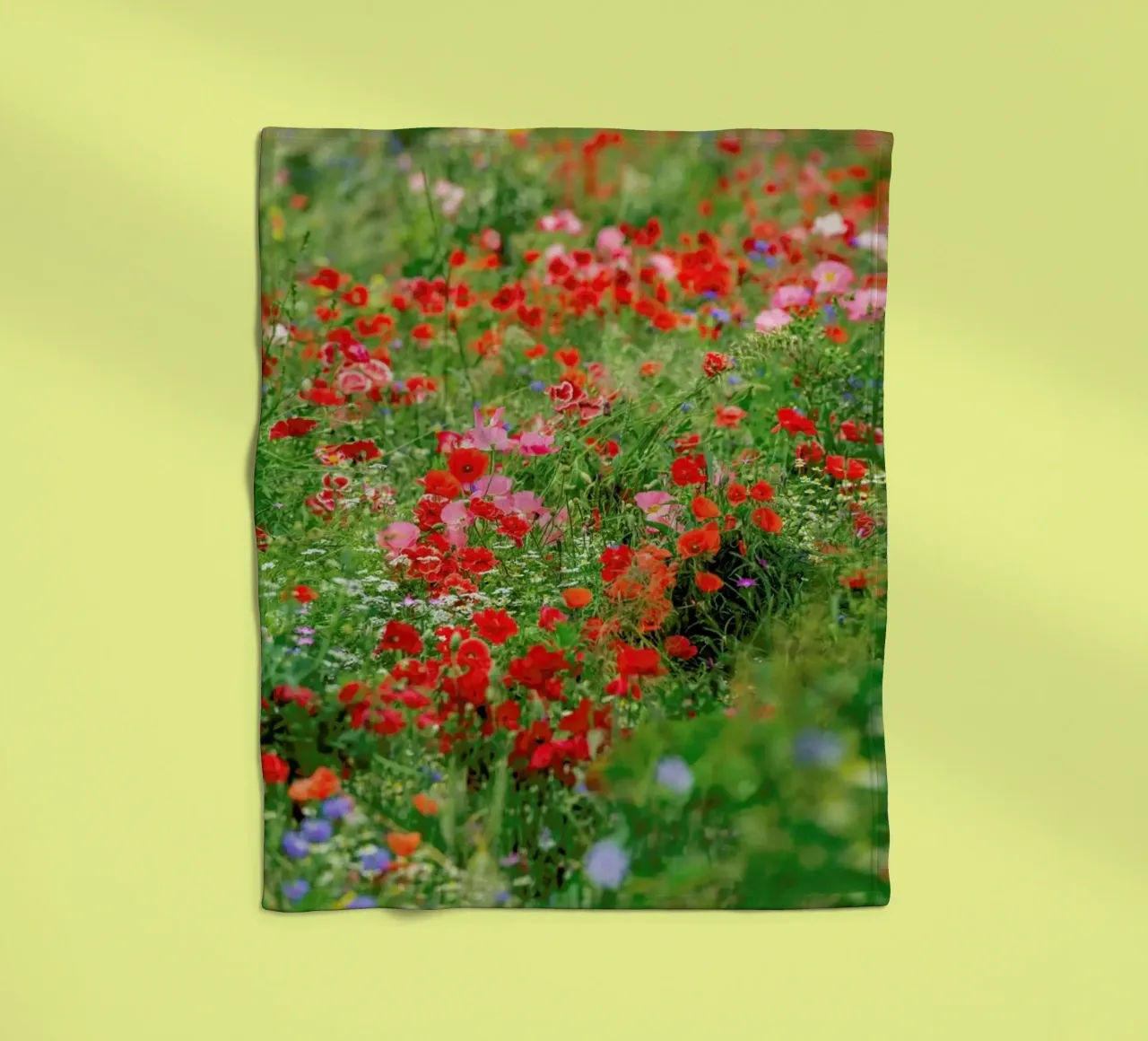 Poppyfield fleece blanket by Curious Collections by Marielle Leenders