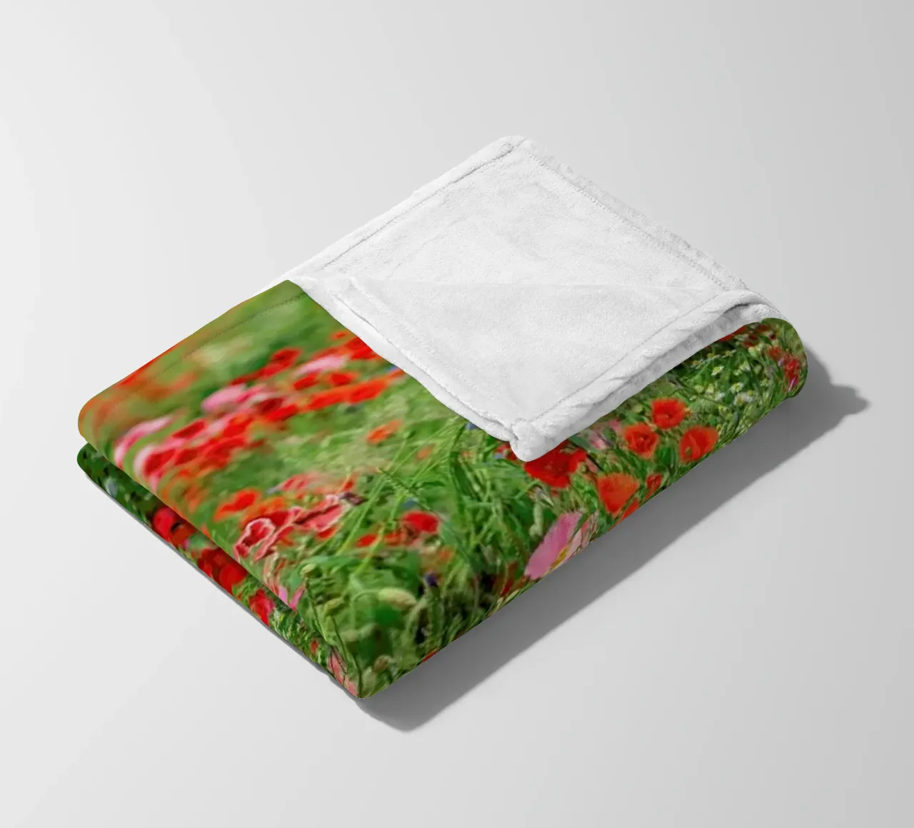 Poppyfield fleece blanket by Curious Collections by Marielle Leenders