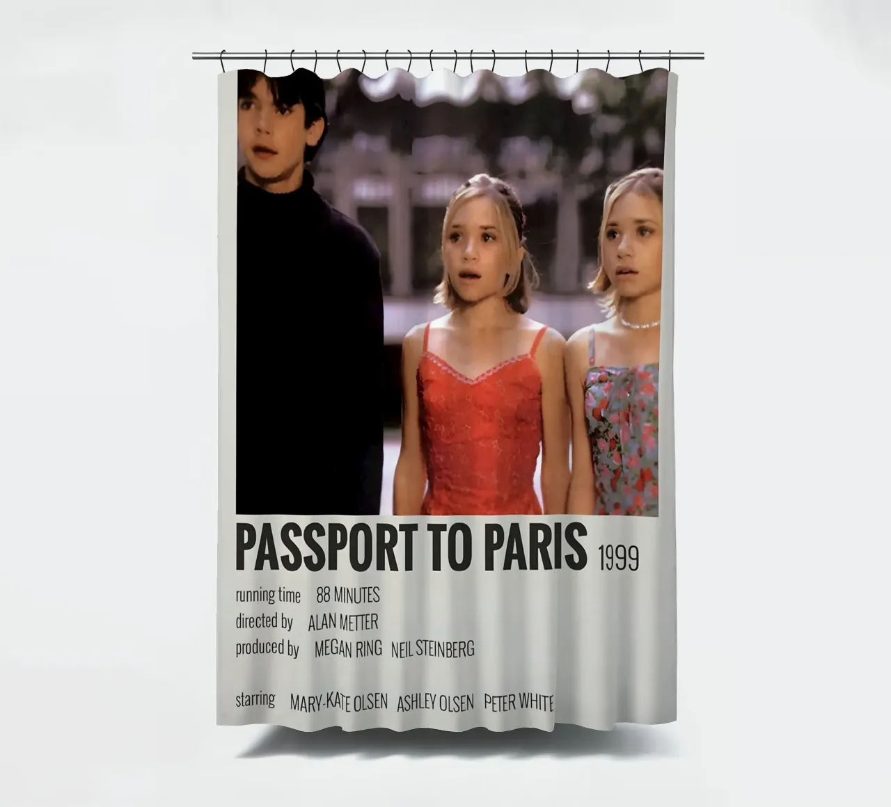 PASSPORT TO PARIS 1999 douchegordijn van MVFminimalist