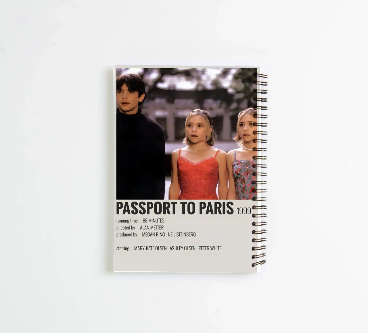 PASSPORT TO PARIS 1999 notitieboek met spiraal van MVFminimalist