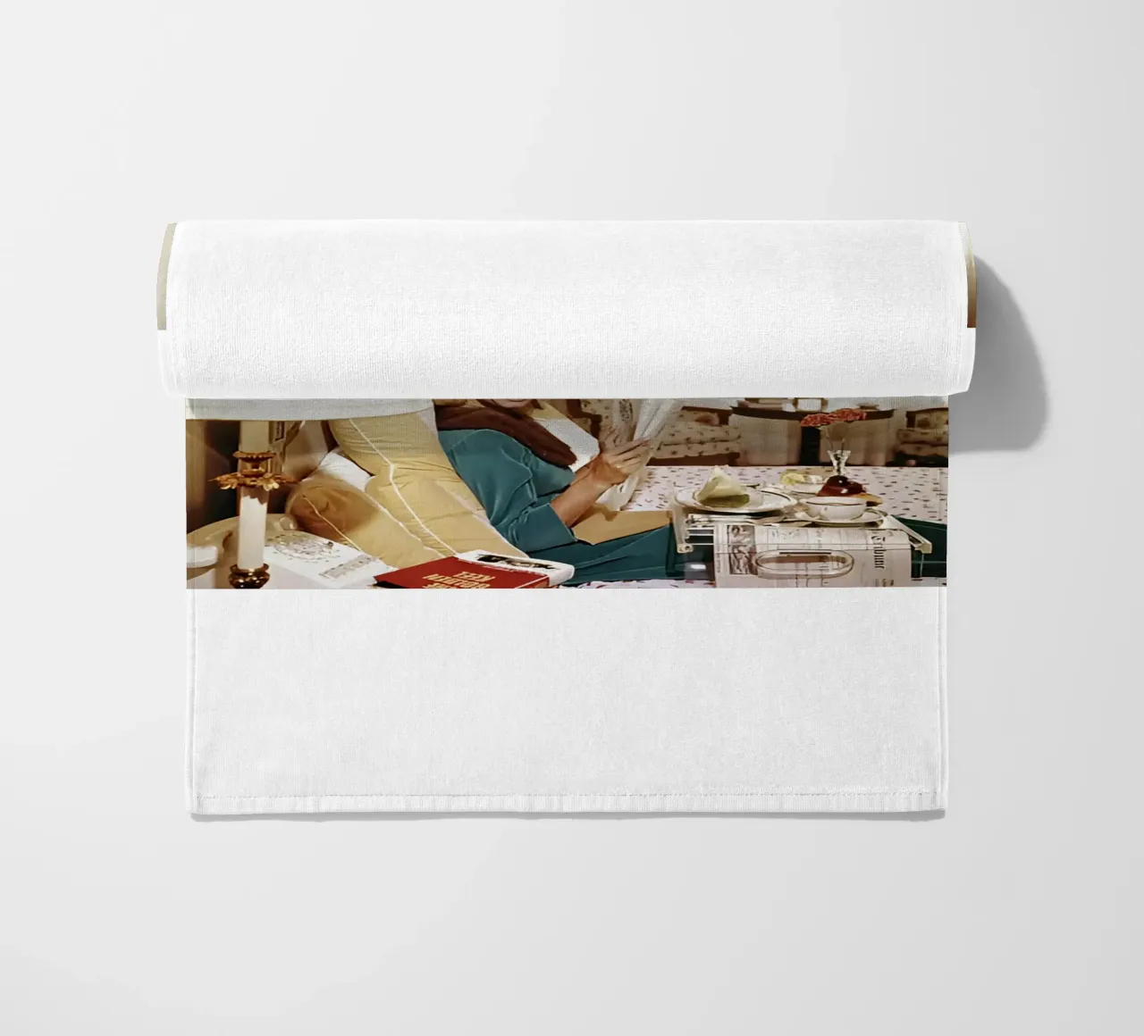 Slim Aarons - Monocled Miss telo mare da kaitlinparkershop