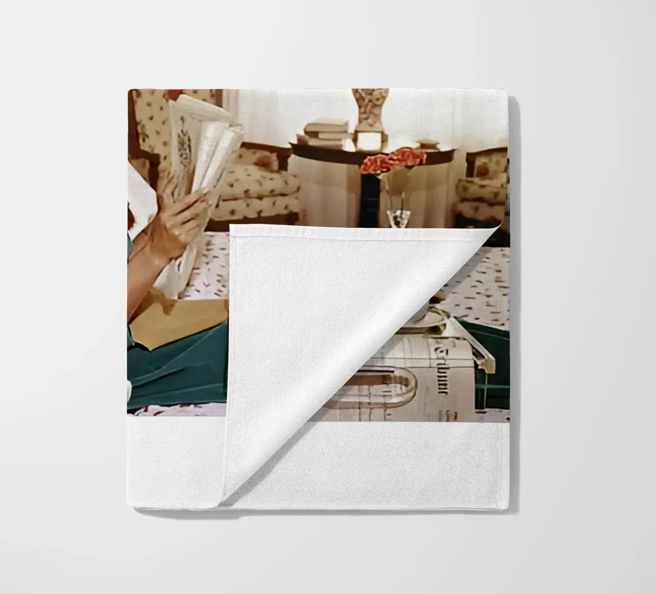 Slim Aarons - Monocled Miss telo mare da kaitlinparkershop