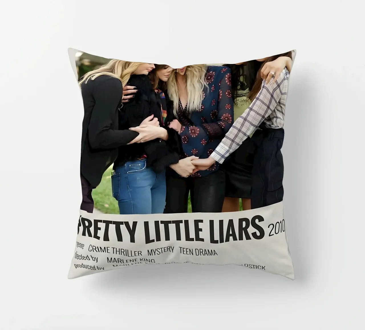 PRETTY LITTLE LIARS 2010 cuscino da MVFminimalist