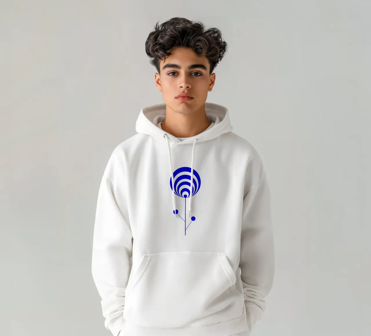 Fiore astratto blu e bianco, fiore lecca-lecca, geometrico felpa con cappuccio da Lilou Art