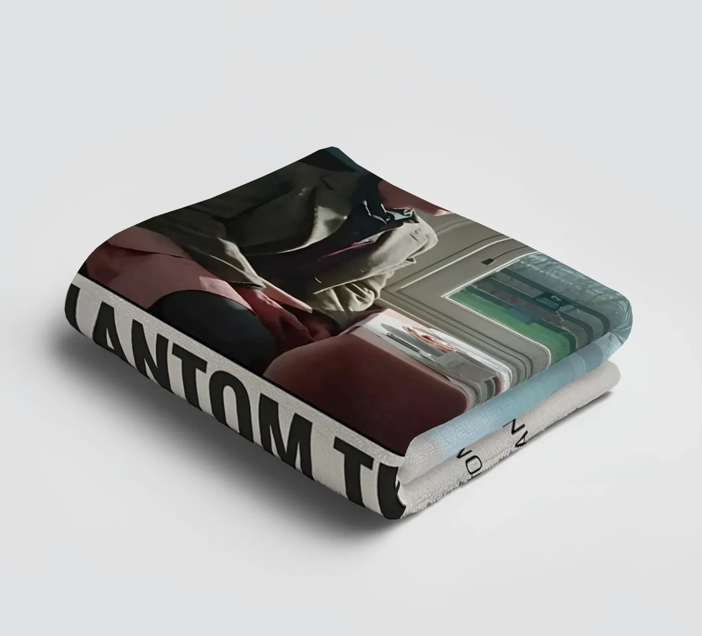 PHANTOM THREAD 2017 Handtuch von MVFminimalist