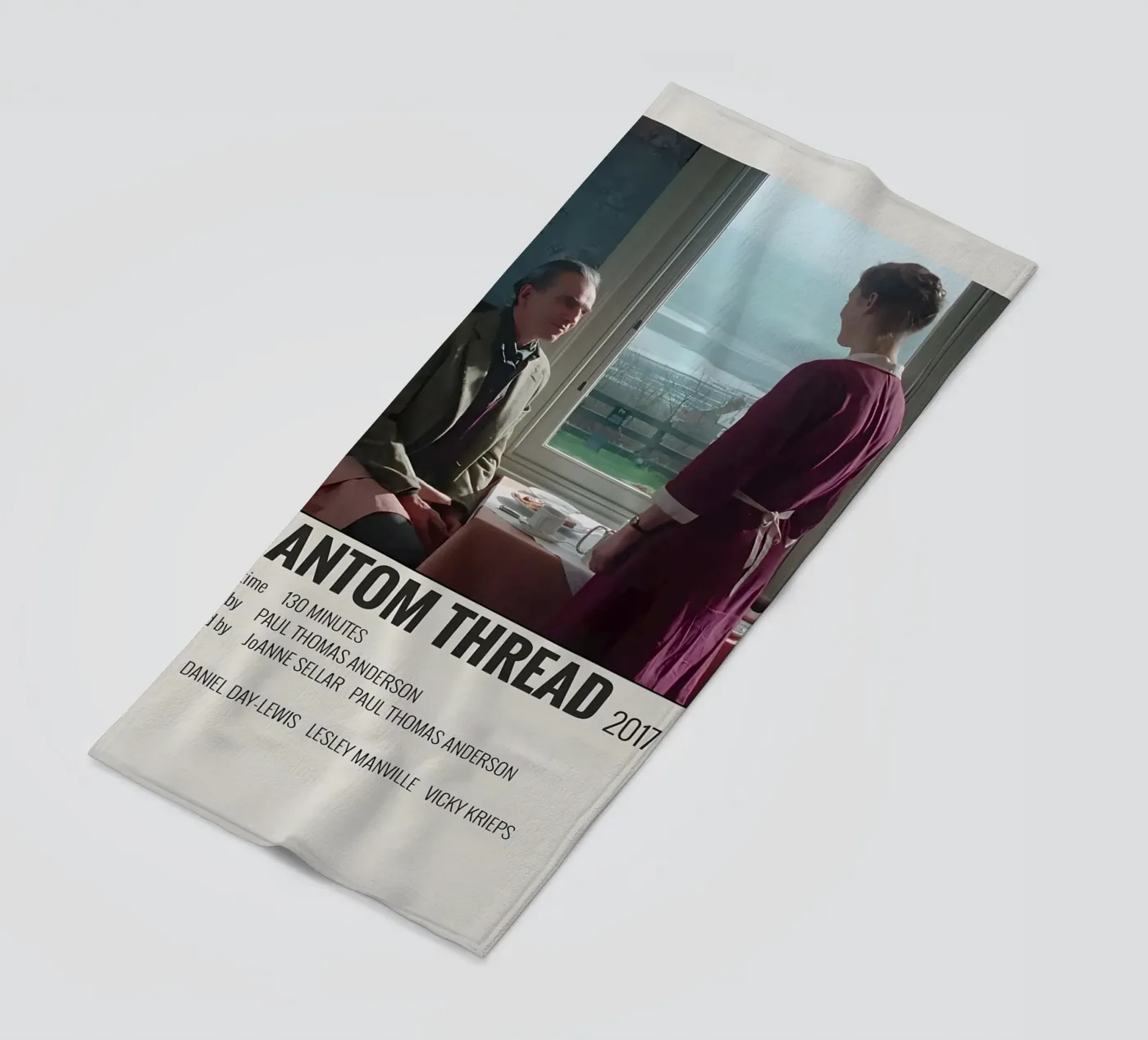 PHANTOM THREAD 2017 strandhanddoek van MVFminimalist