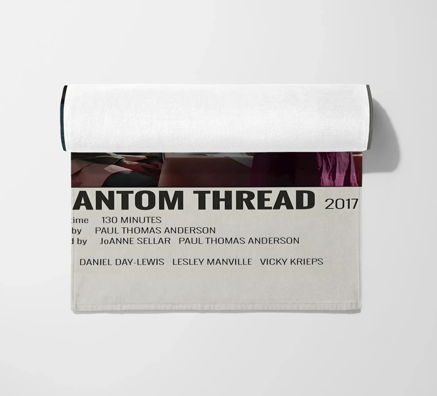 PHANTOM THREAD 2017 strandhanddoek van MVFminimalist