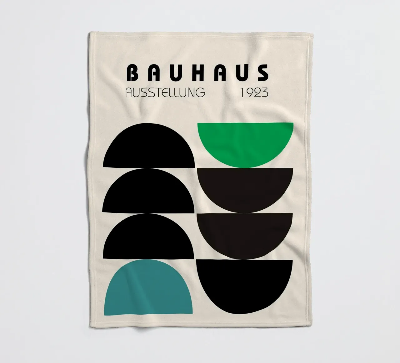 Bauhaus Halbkreis Komposition Fleecedecke von Casa Calm
