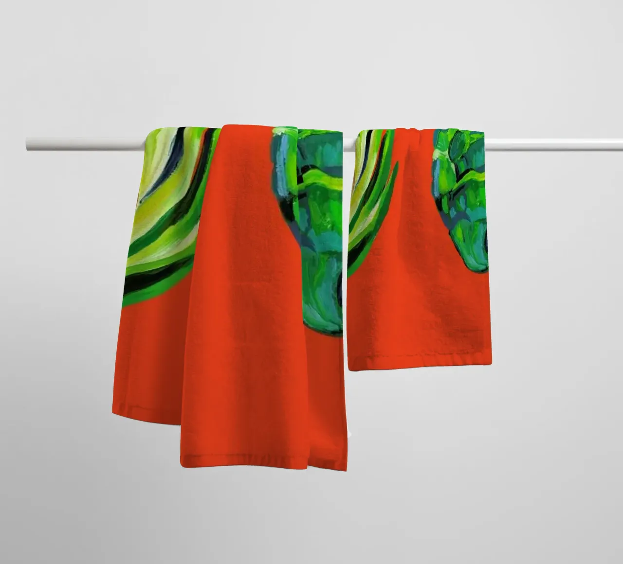 Artichokes On Orange asciugamano da bagno da Alice Straker