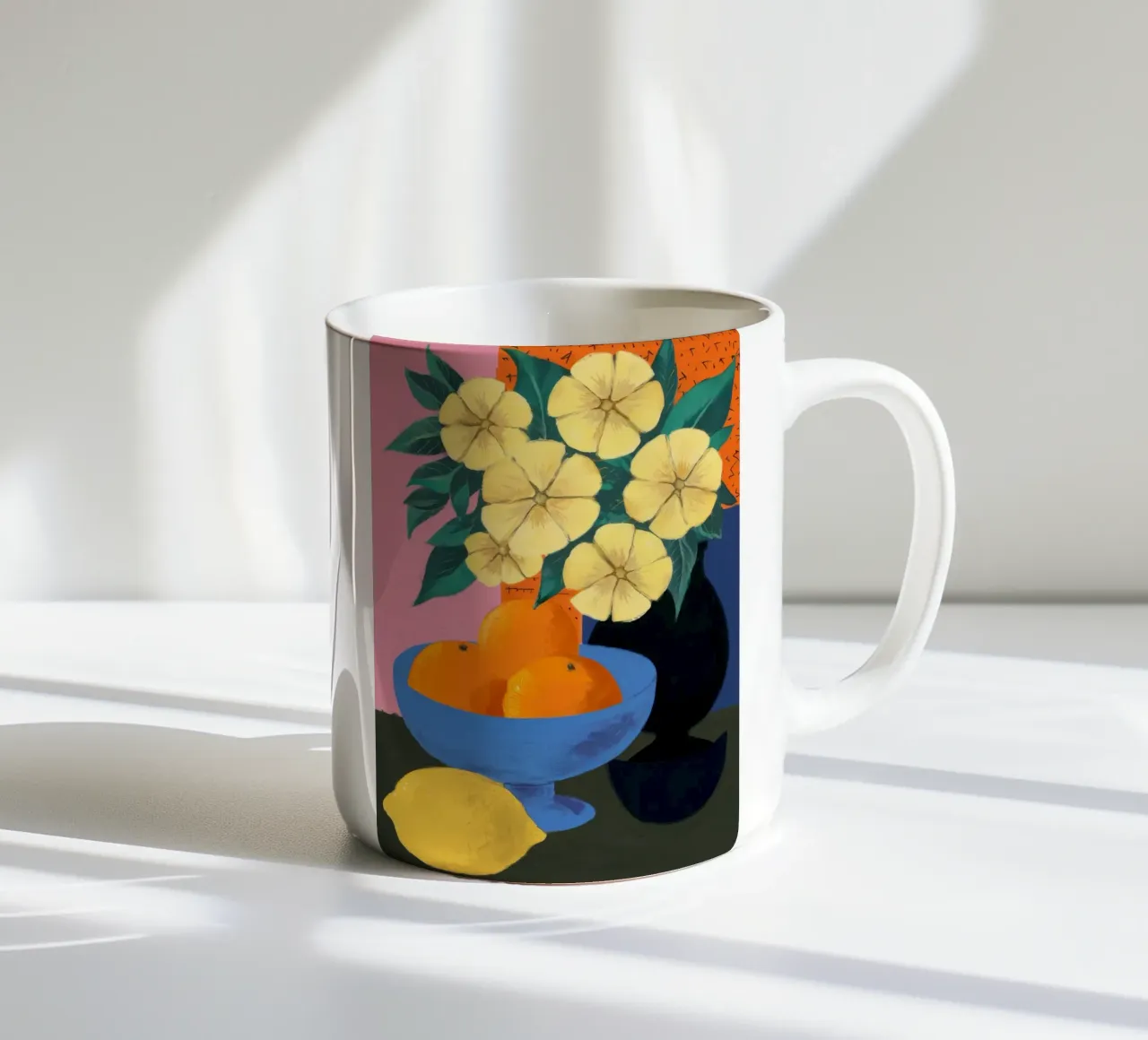 Contrasto al fiore di limone tazza in ceramica da Tiga Bersama
