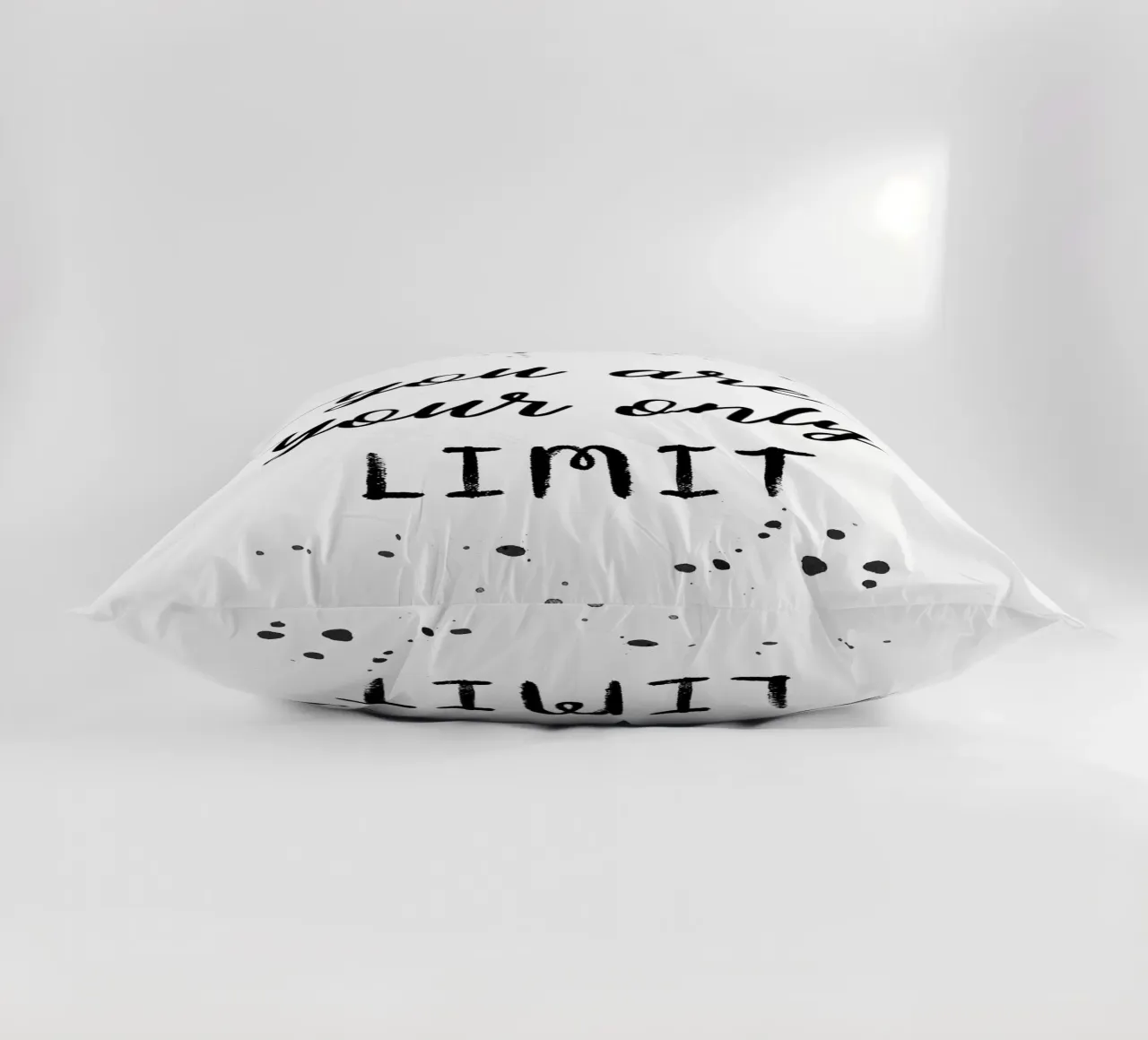 TEXT ART You are your only limit cuscino da Melanie Viola