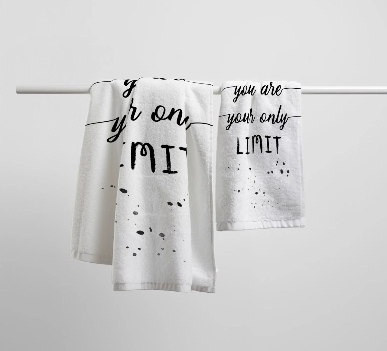 TEXT ART You are your only limit toalla de baño de Melanie Viola