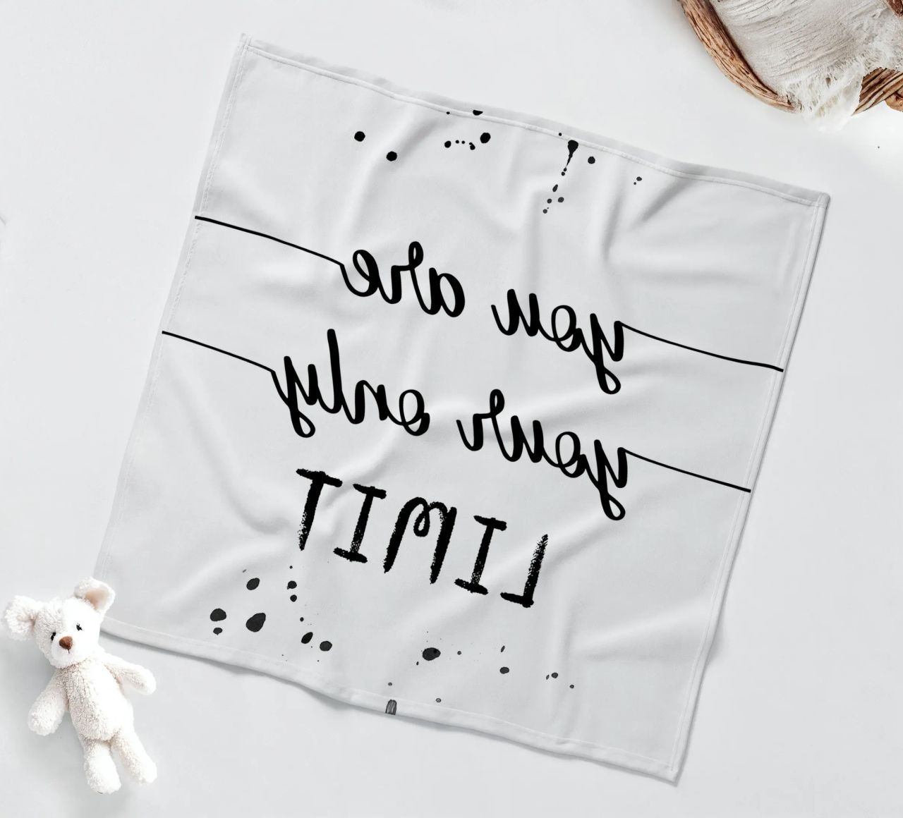 TEXT ART You are your only limit coperta in pile da Melanie Viola