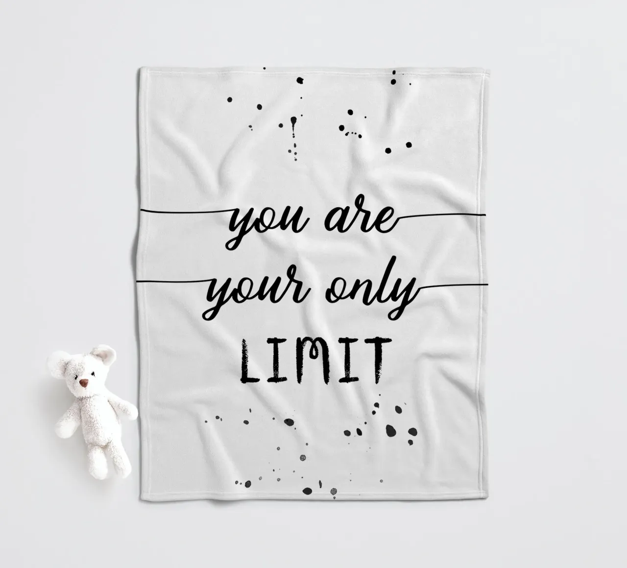 TEXT ART You are your only limit coperta in pile da Melanie Viola