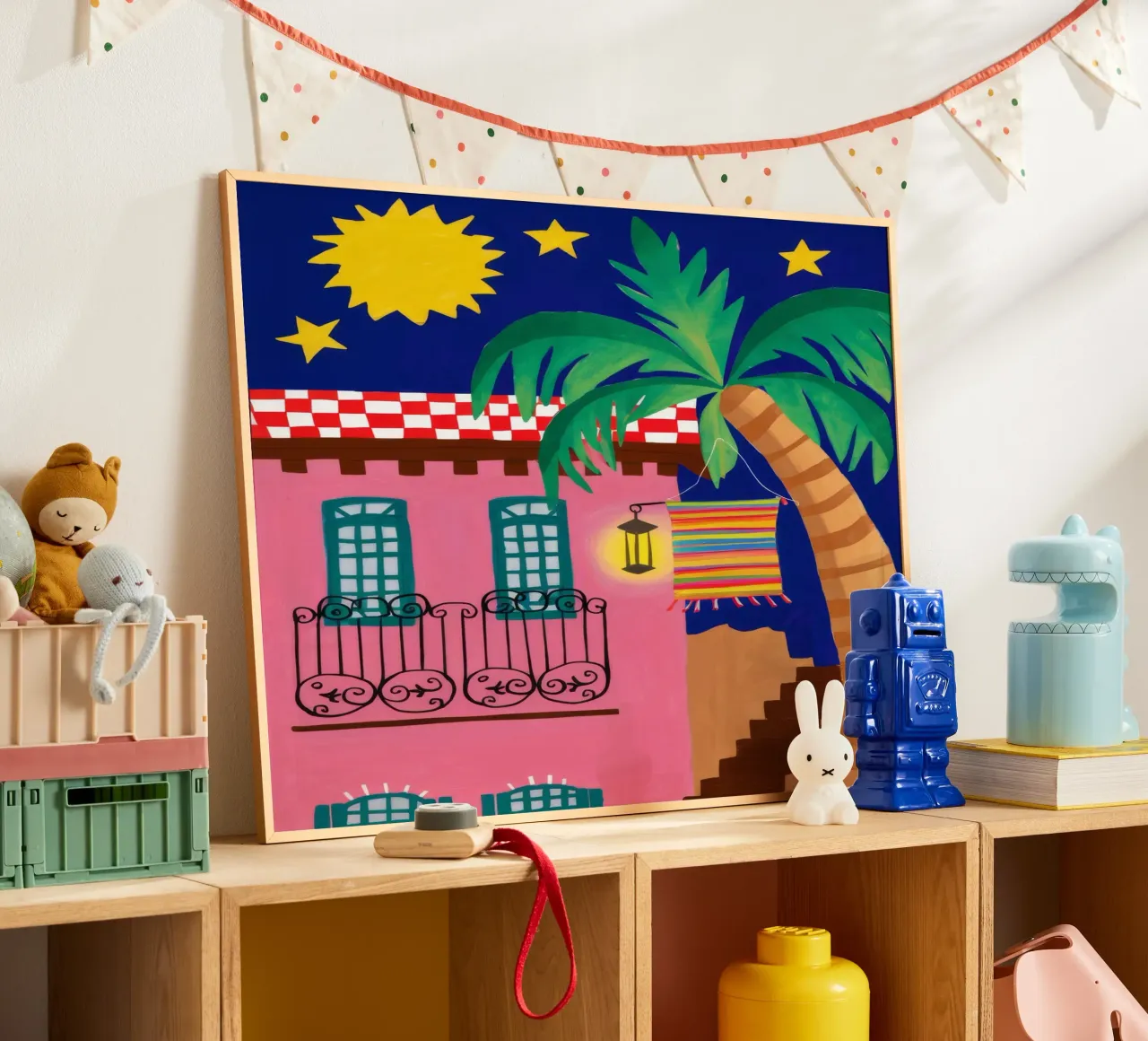 Notte vibrante sul balcone poster con telaio in plastica da Stone Decade