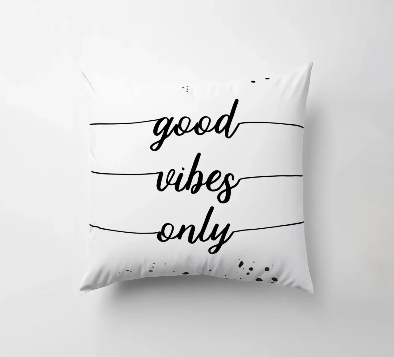 TEXT ART Good vibes only Kissen von Melanie Viola