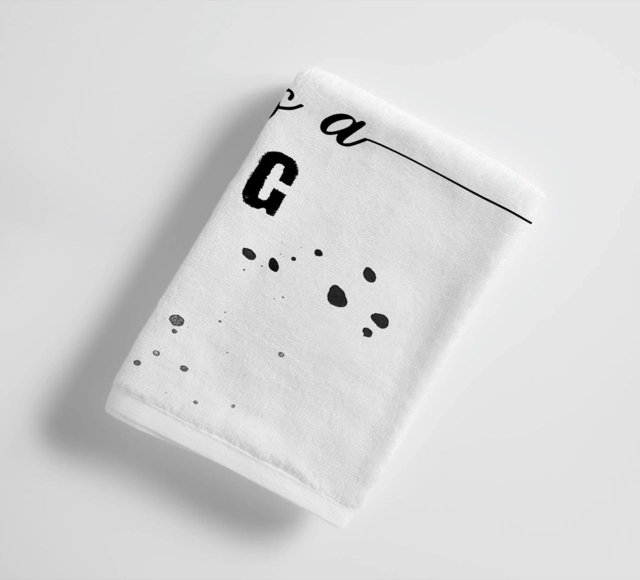 TEXT ART Coffee - when your brain needs a hug asciugamano da bagno da Melanie Viola