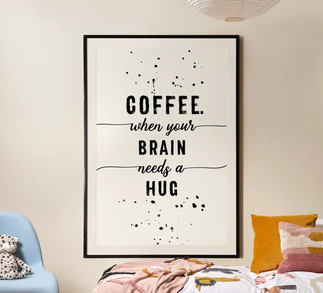 TEXT ART Coffee - when your brain needs a hug poster con telaio in alluminio da Melanie Viola
