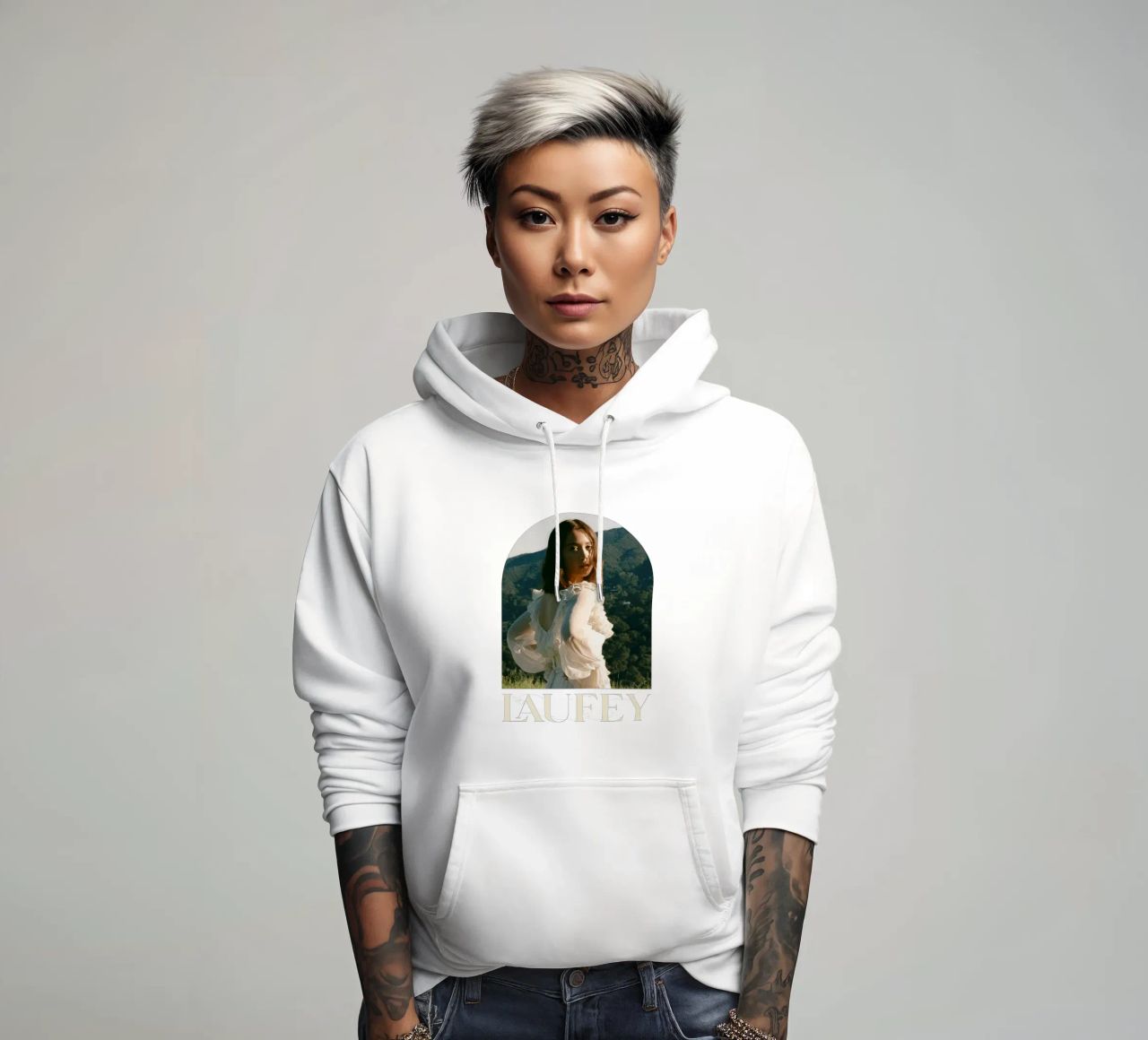 Laufey sull'amore Lfy V1 felpa con cappuccio da carleemiller