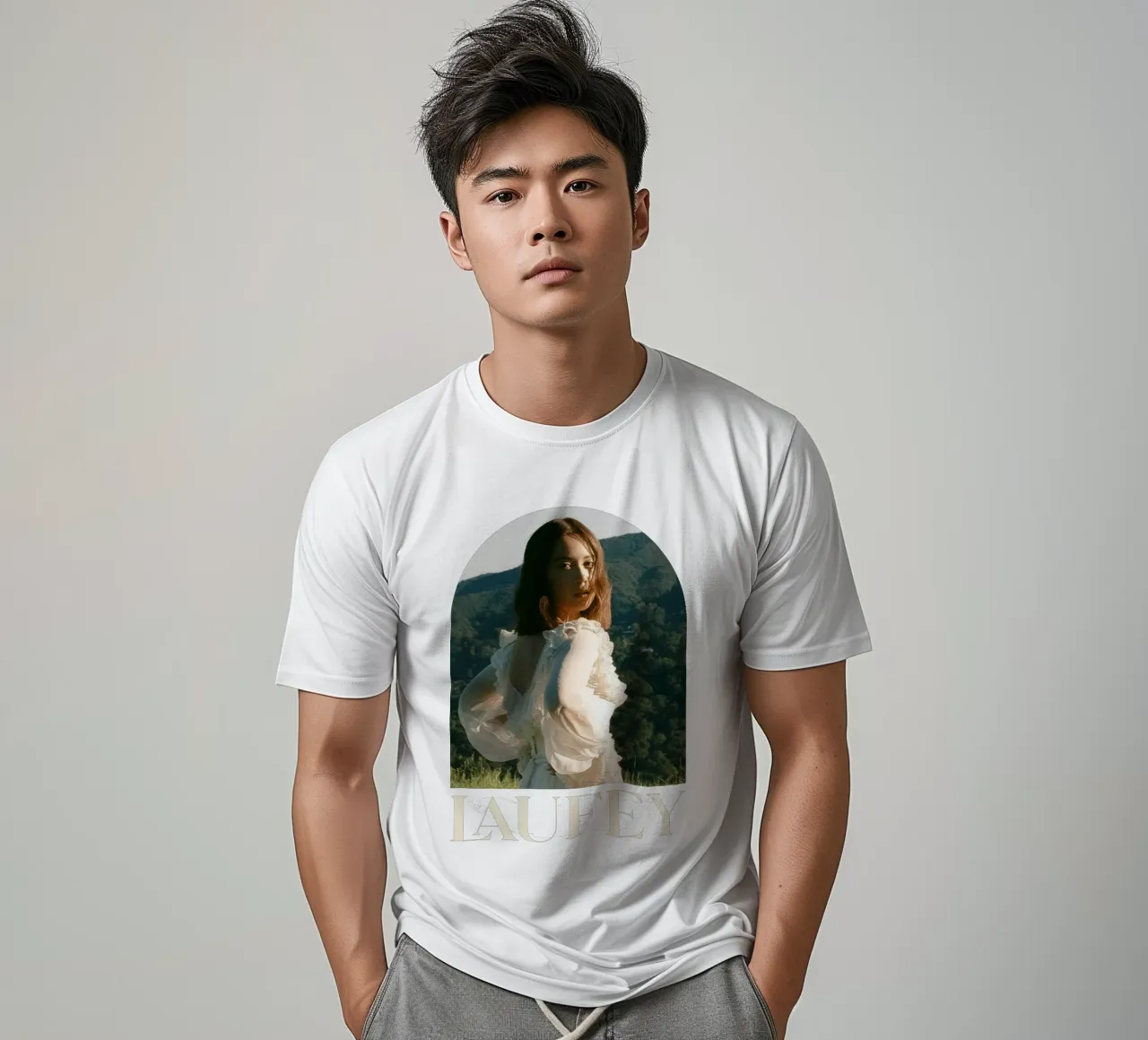 Laufey sull'amore Lfy V1 t-shirt da carleemiller