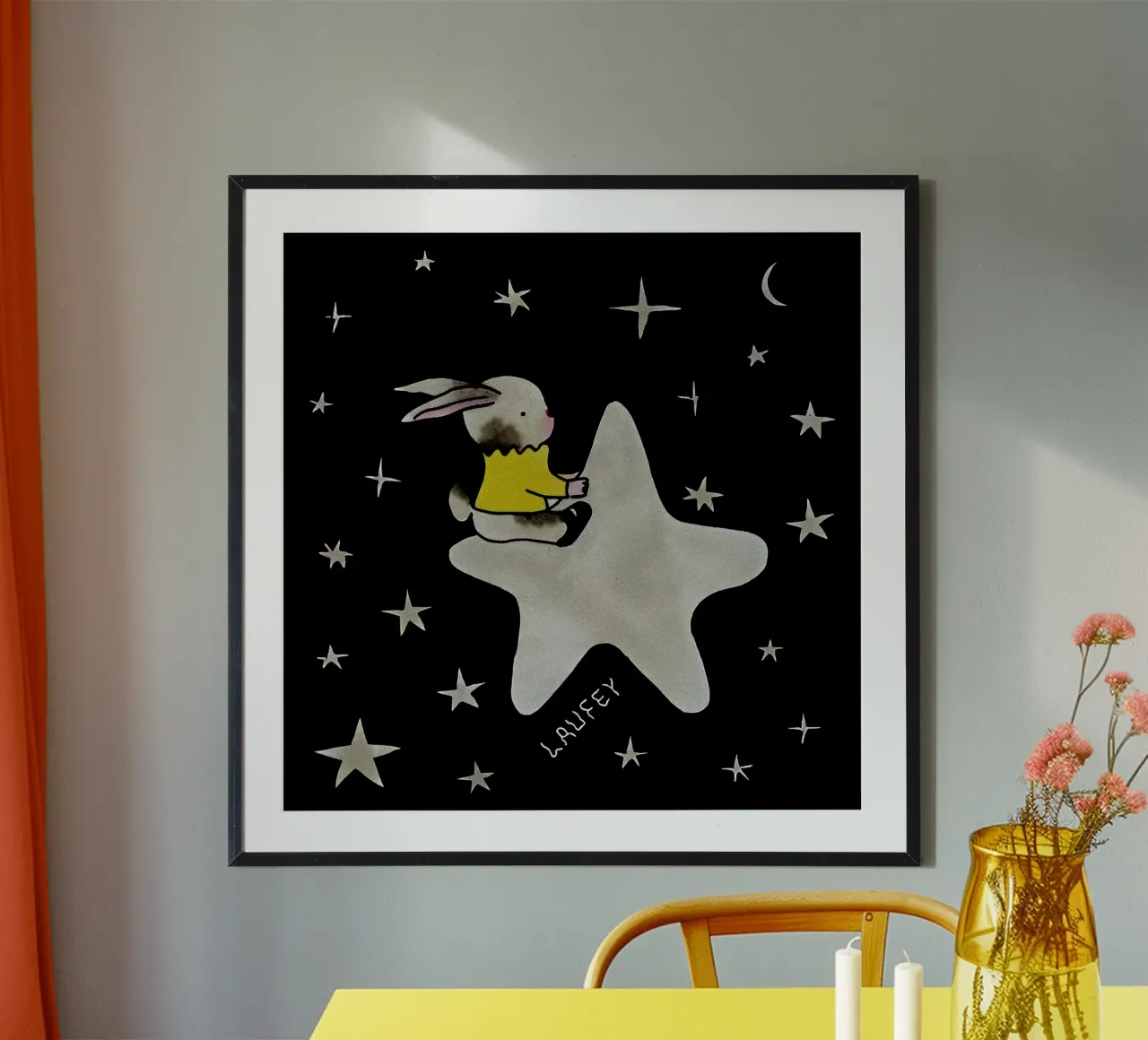 Laufey Il coniglio stregato Lfy poster con telaio in plastica da carleemiller