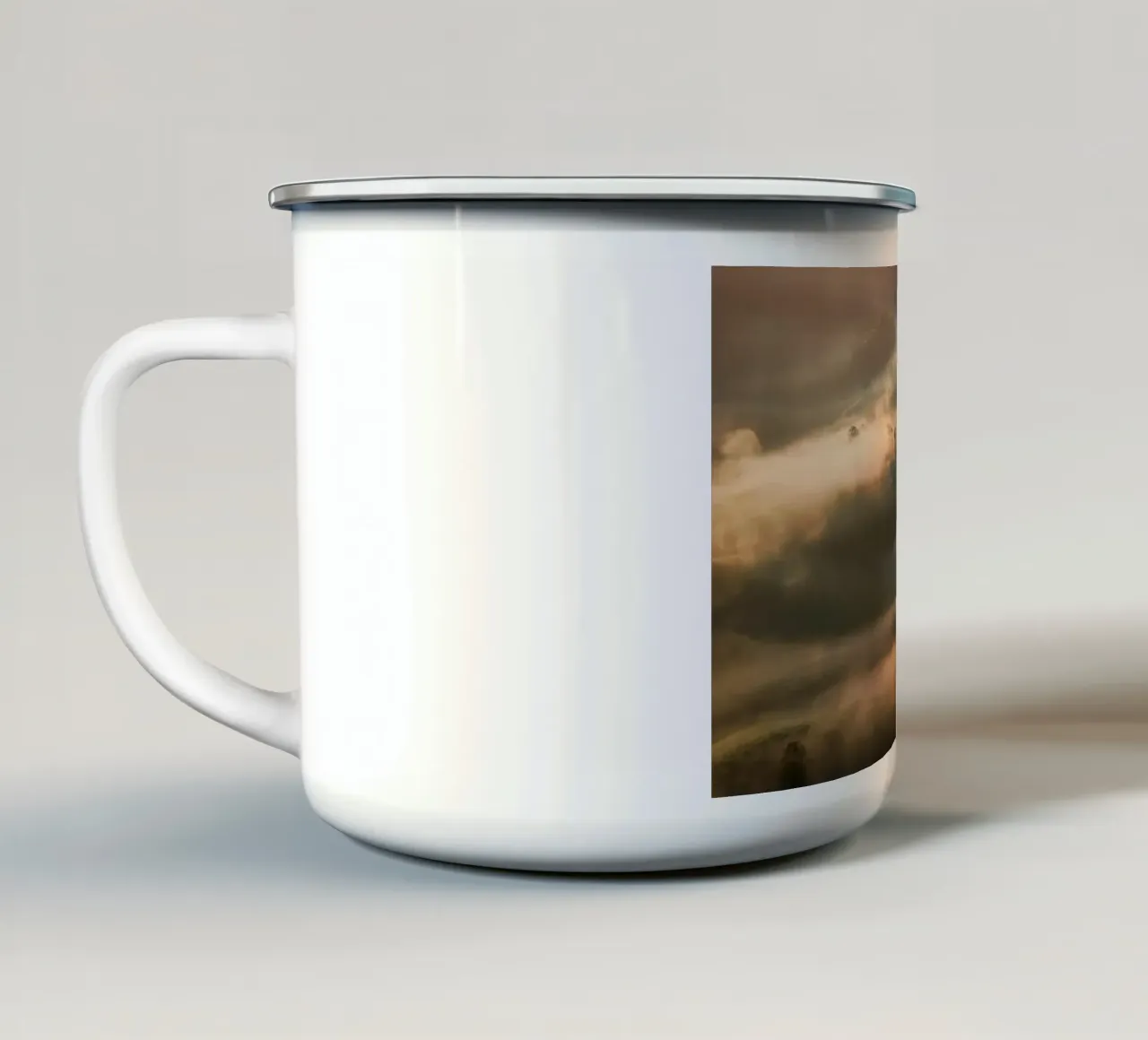 nuvole colline tazza in smalto da Earthly Visions