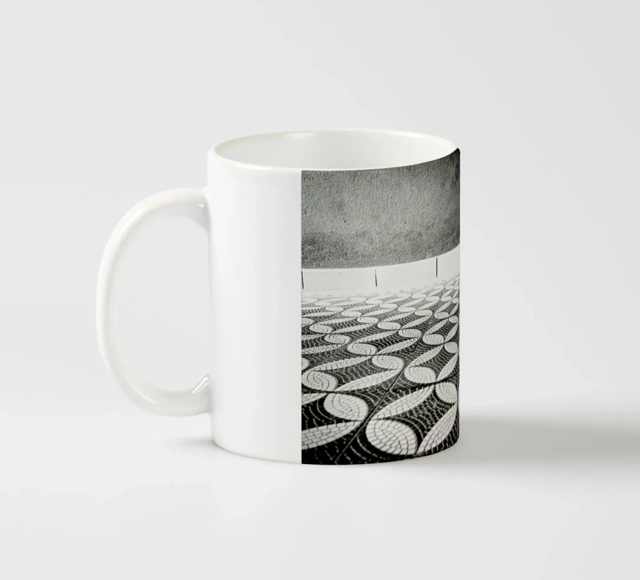 On the Floor tazza in ceramica da Anja Hebrank Photography
