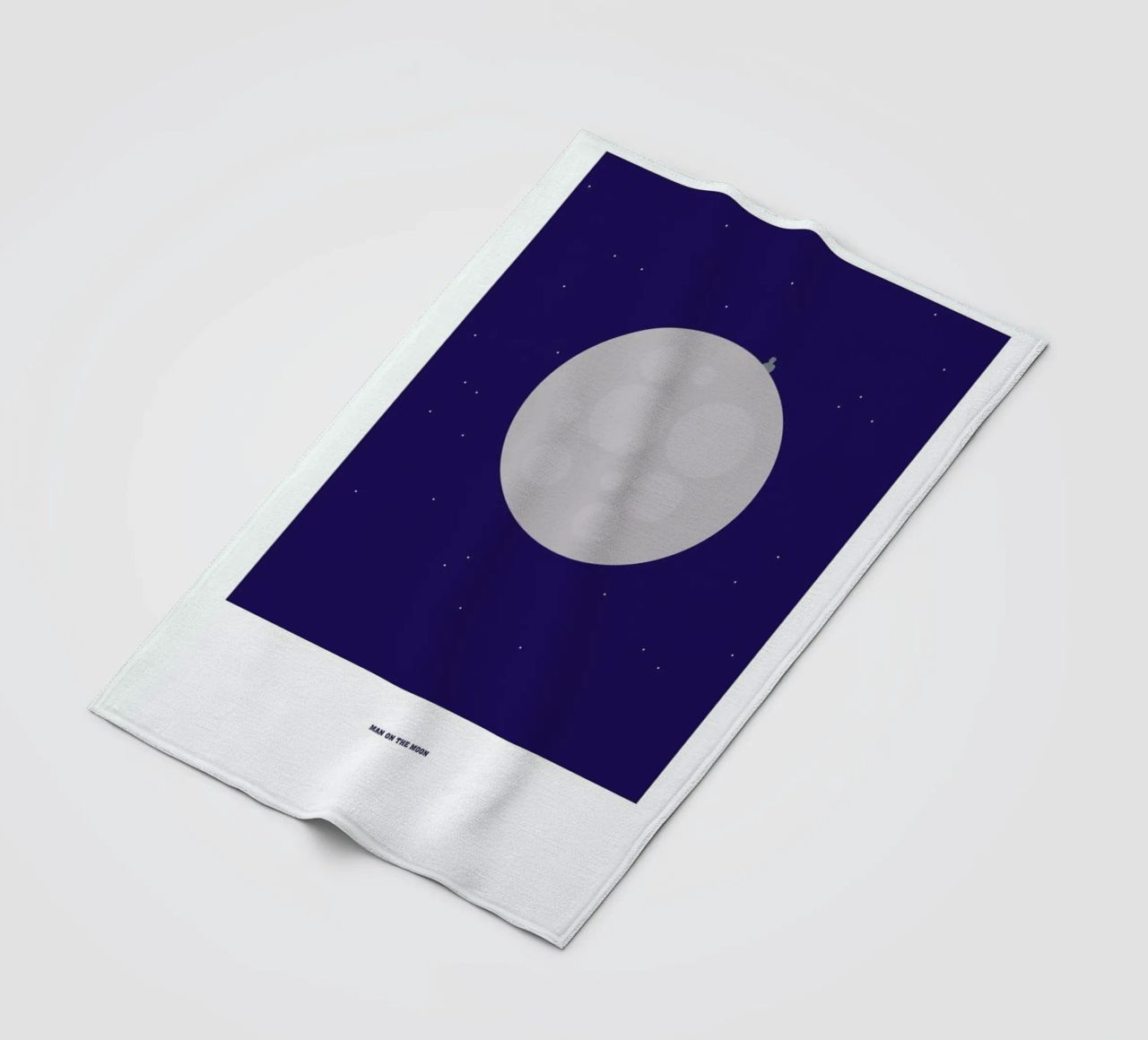 Man on the Moon coperta in pile da Christophe Gowans