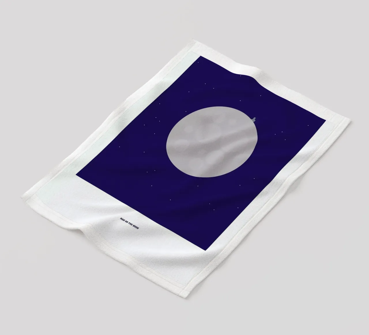 Man on the Moon coperta in pile da Christophe Gowans