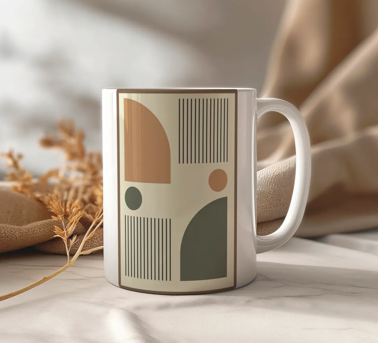 Halbkreise vertikale Linien Keramik Tasse von Ron Bale