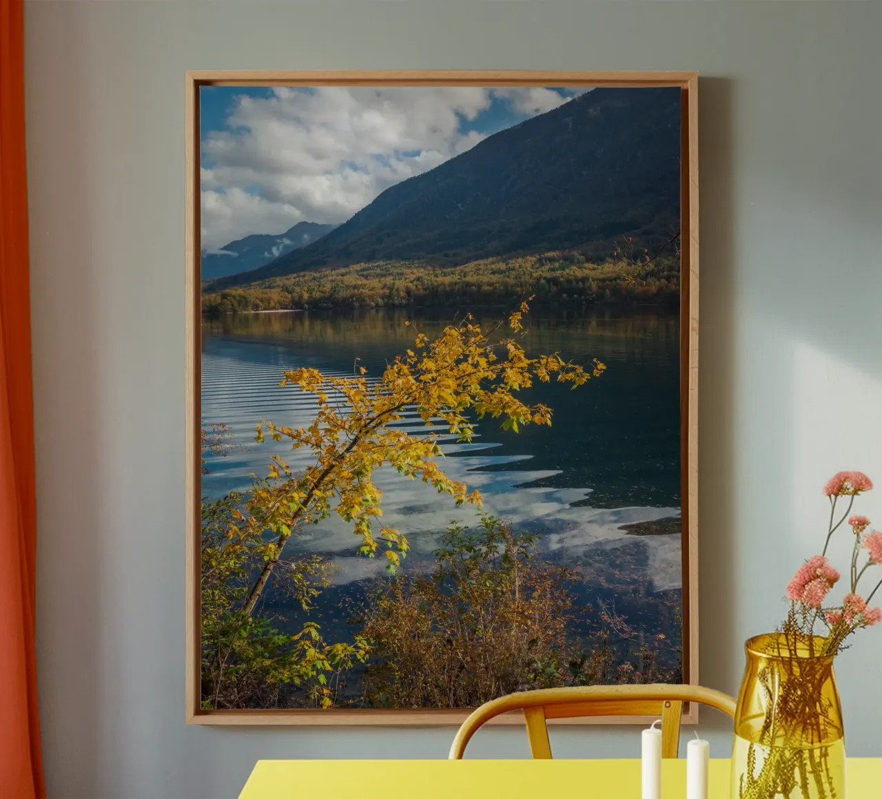 Sussurri di sentieri d'autunno tela con Cornice a cassetta da PhotoVibe Decor