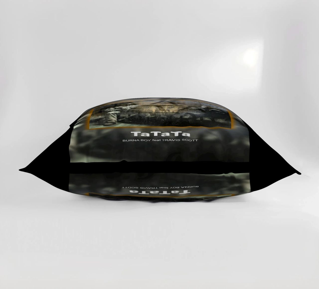 Travis Scott - TaTaTa cuscino da Sigrid Rauuy